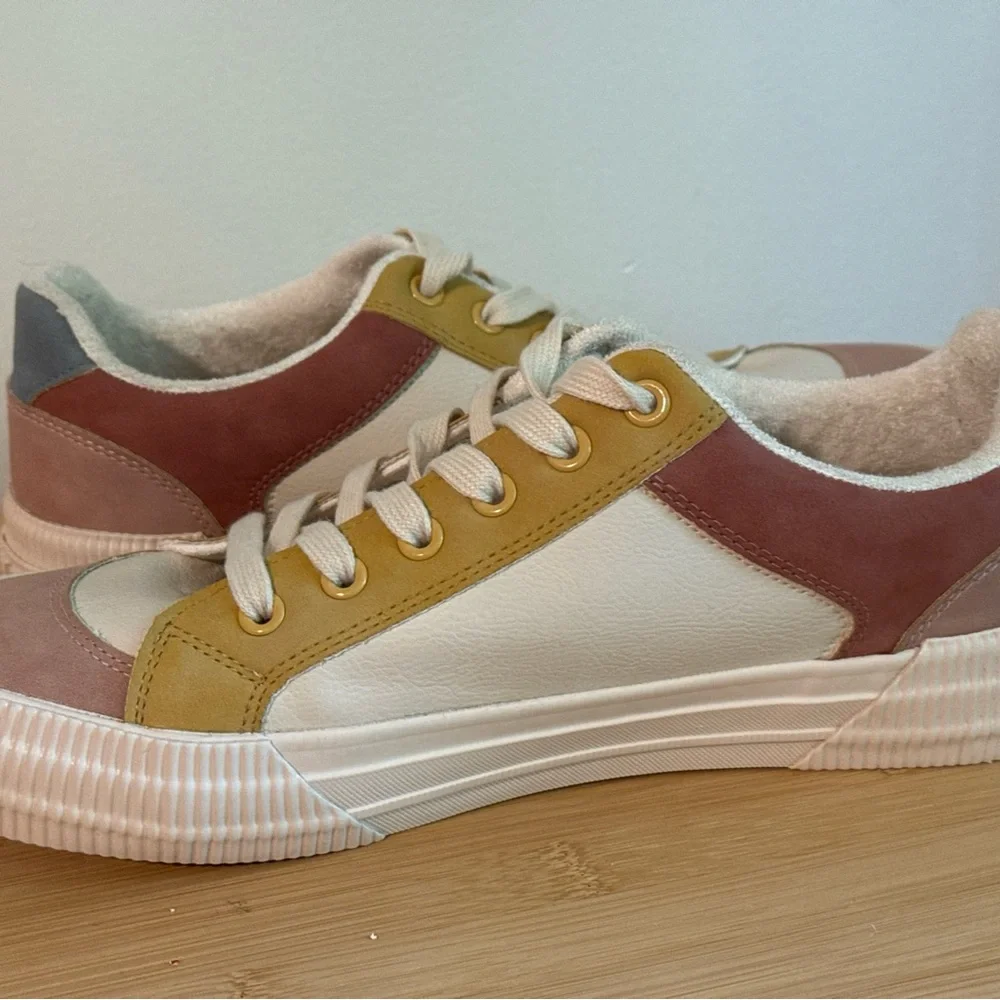 Women’s Rocket Dog Cheery Tan Color Block Sneaker Size 10 - Picture 7 of 9